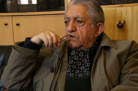 Well-Known Iranian Actor Ezzatolah Entezami Passes Away